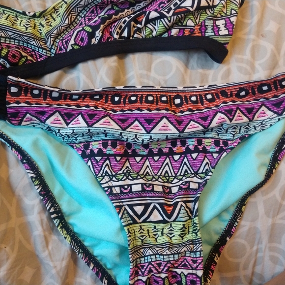 Bikini set - Picture 2 of 5